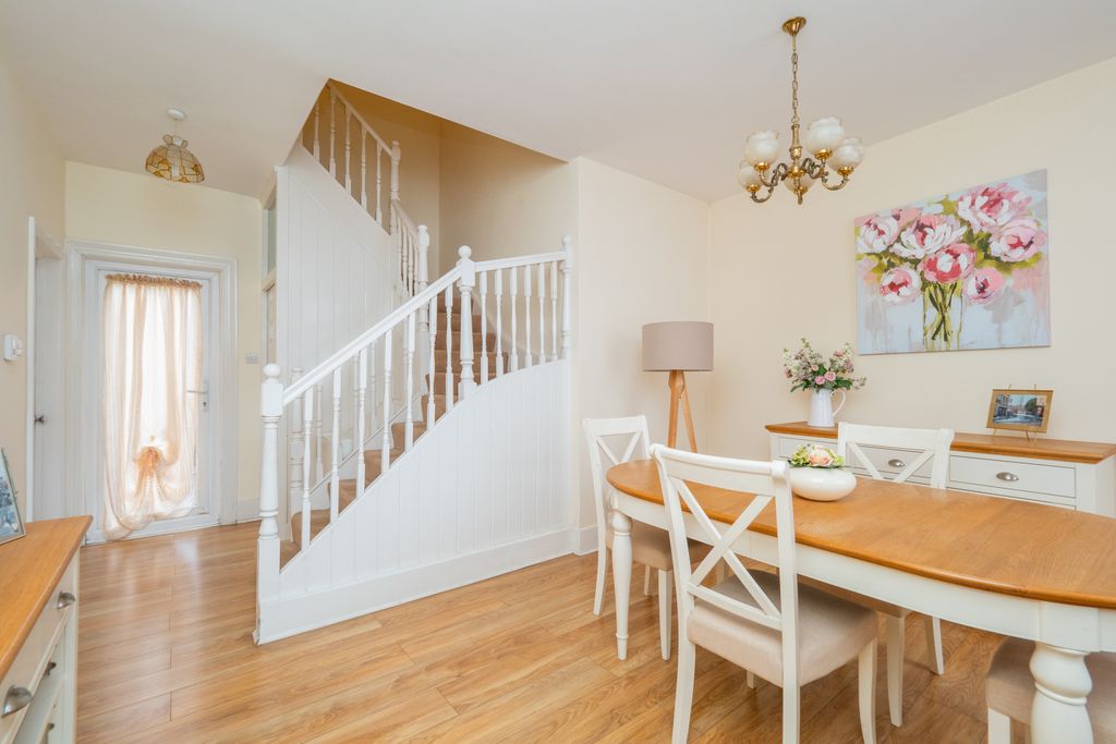 Property photo 1 of 25 Dining Room