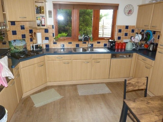 Property photo 2 of 20