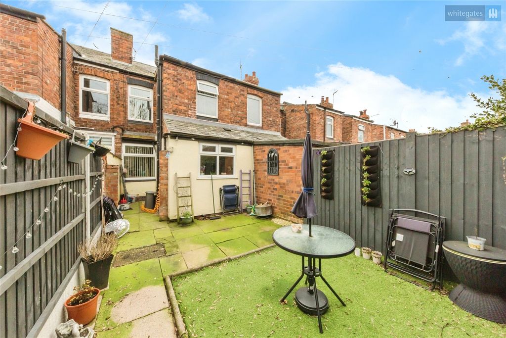 Property photo 2 of 15 Picture No. 16