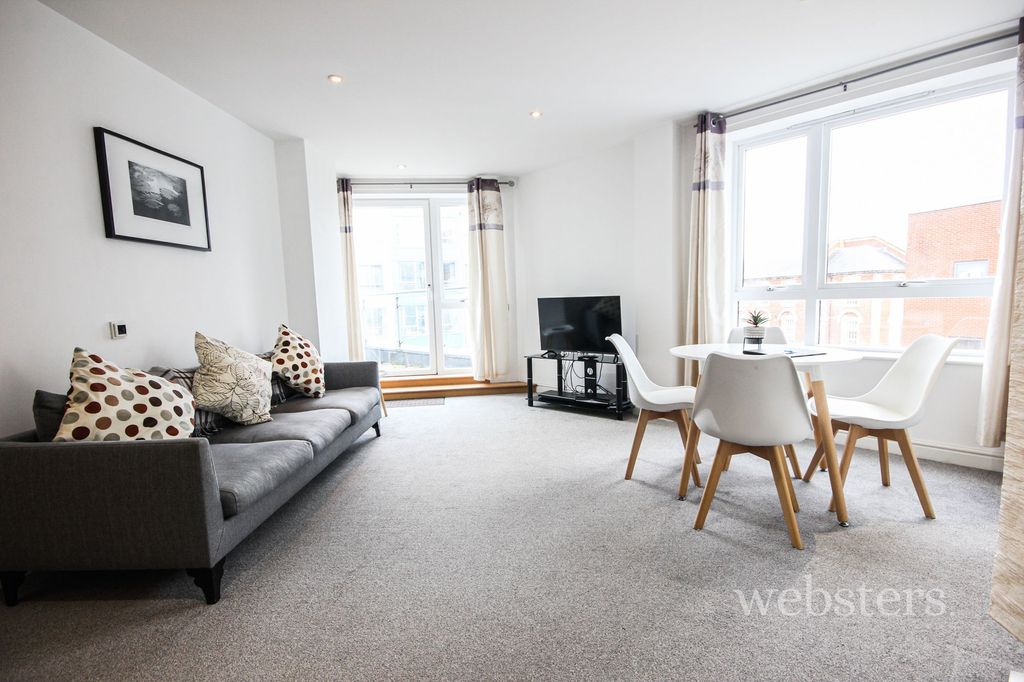 Property photo 2 of 9