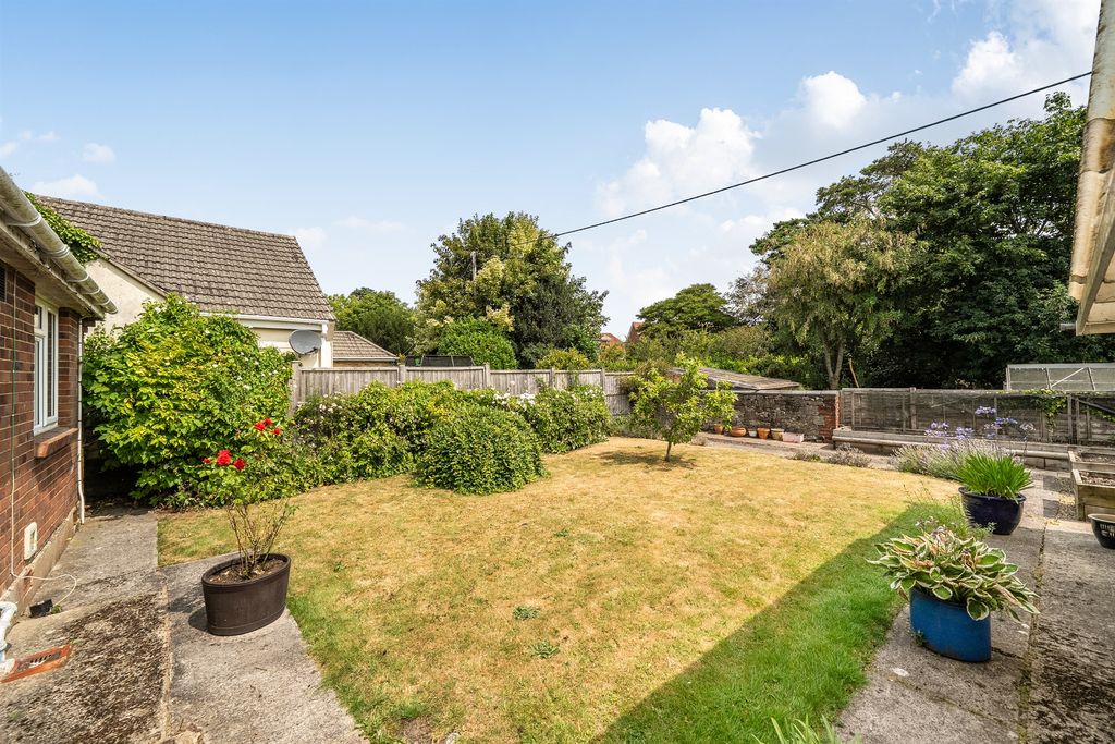 Property photo 2 of 14