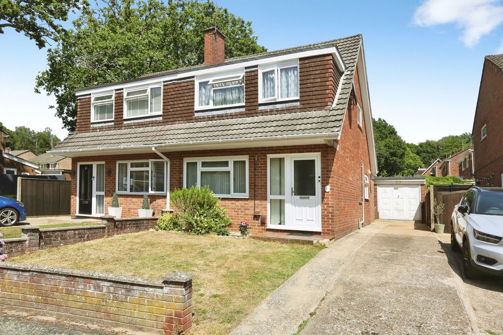 Property photo 1 of 17 Pbox-Img.Jpg