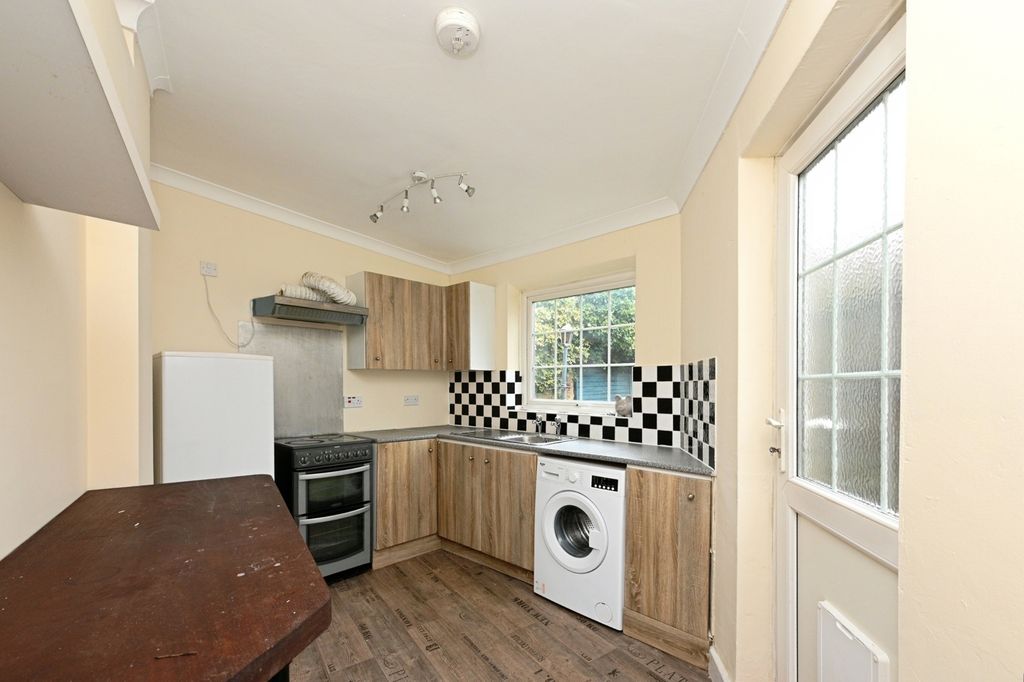 Property photo 3 of 17 Photo