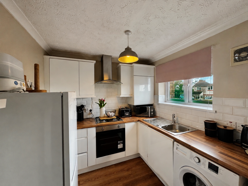 Property photo 2 of 12 Kitchen