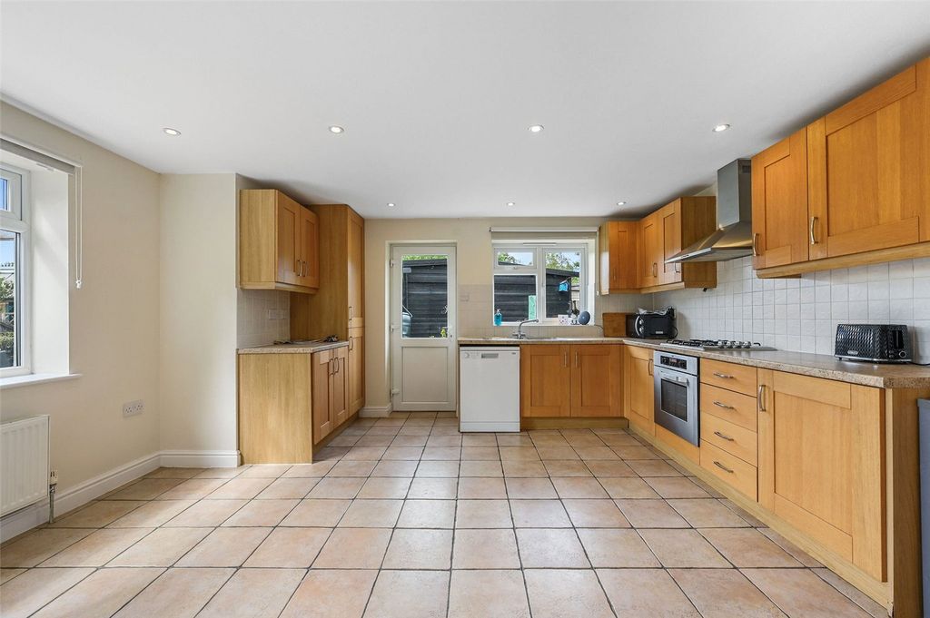 Property photo 2 of 20 Picture No. 04
