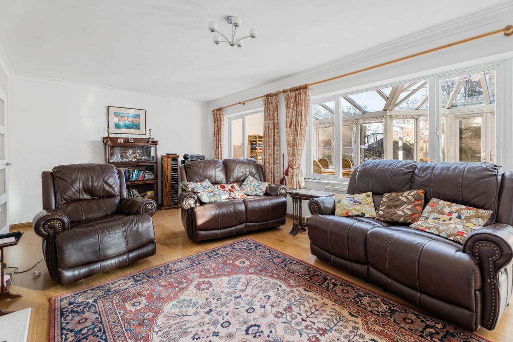 Property photo 2 of 26 Living Room