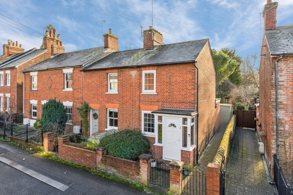 Property photo 1 of 17