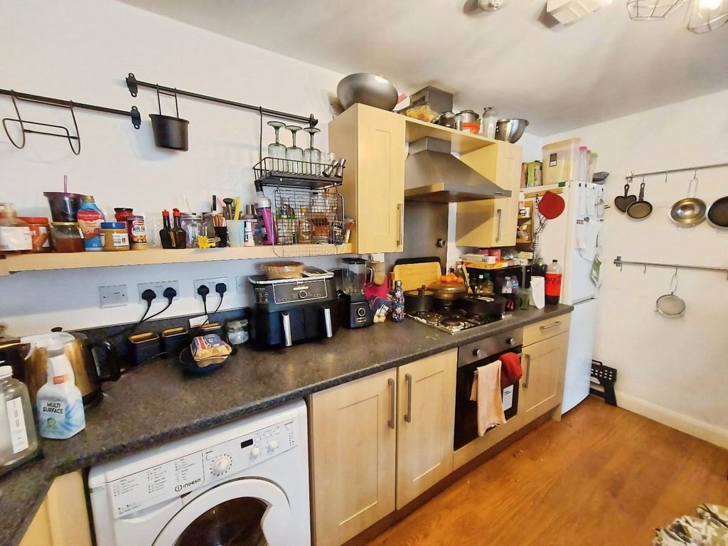 Property photo 3 of 9 Picture No. 18