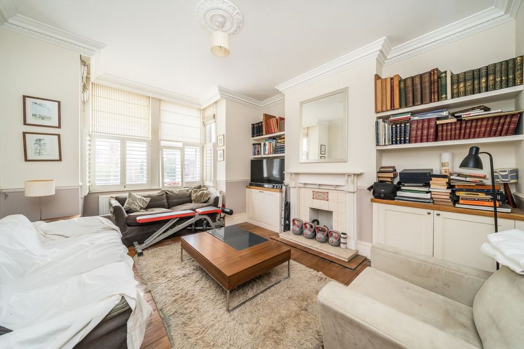 Property photo 2 of 11