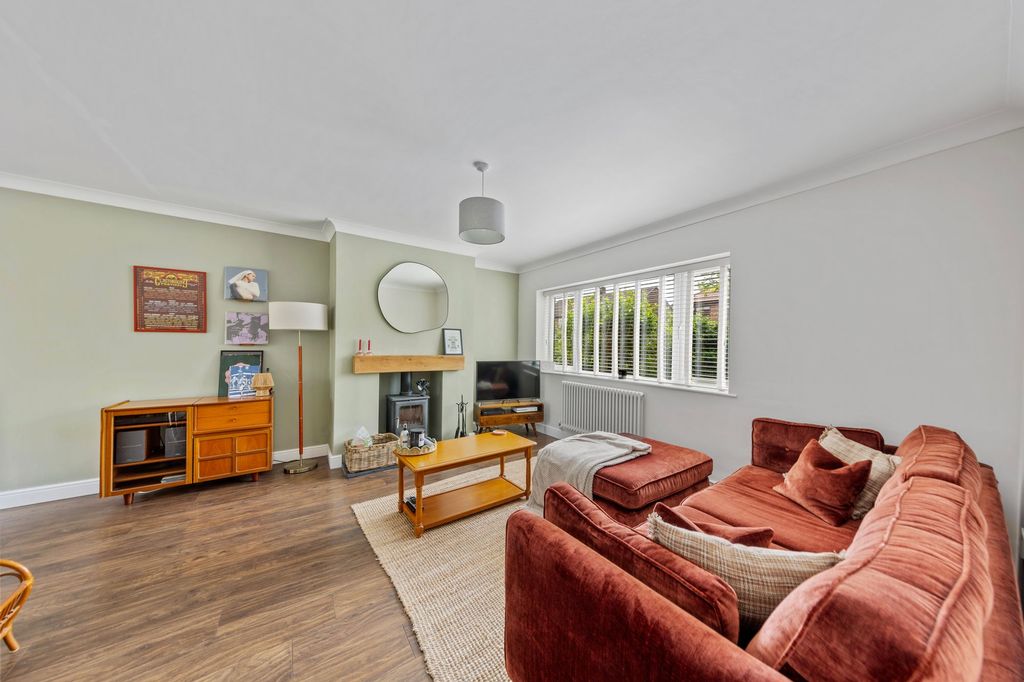 Property photo 2 of 22