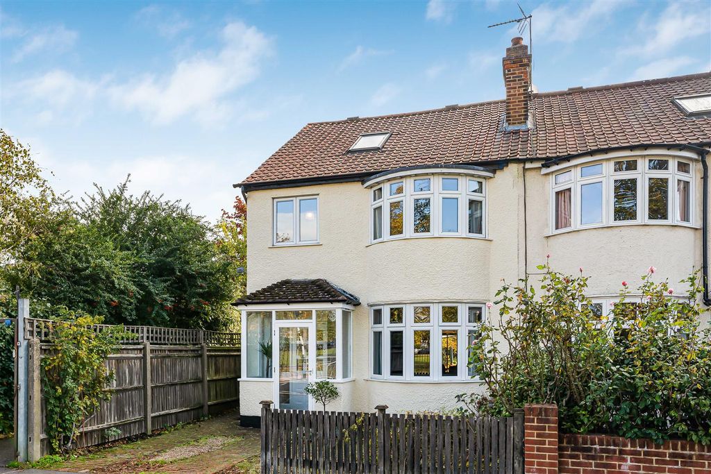 Property photo 1 of 34