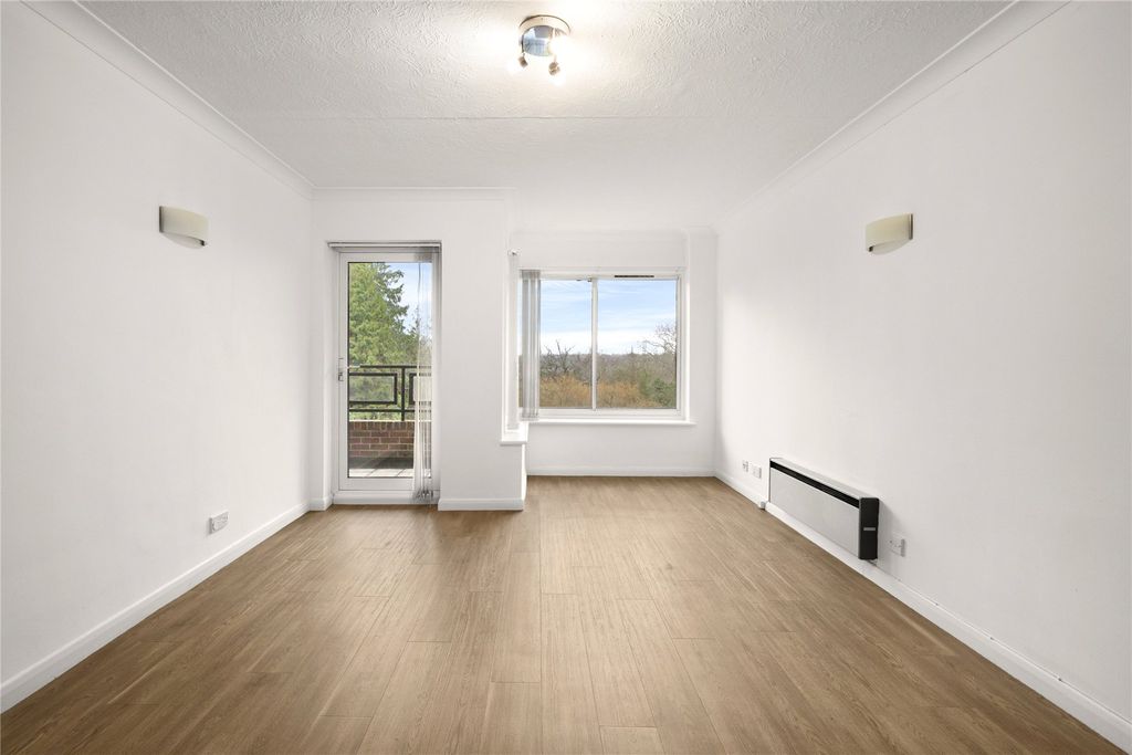 Property photo 3 of 9 Picture No. 08