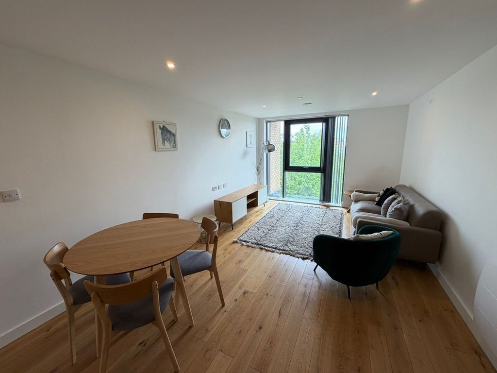 Property photo 3 of 7 Picture No. 07
