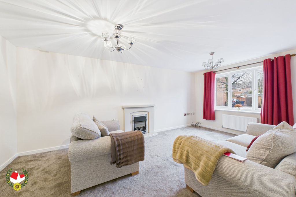 Property photo 2 of 18