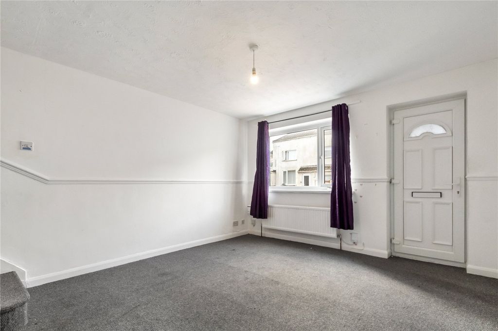 Property photo 3 of 7 Picture No. 02