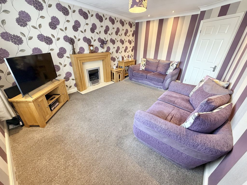 Property photo 3 of 23