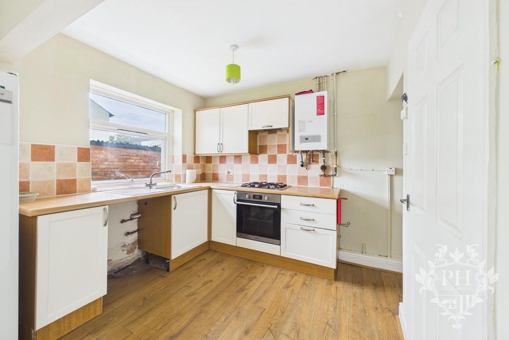 Property photo 3 of 13 63039733377d4Bab93cc9Ebf4F7Db1c5_100_Cam01415G0-Pr