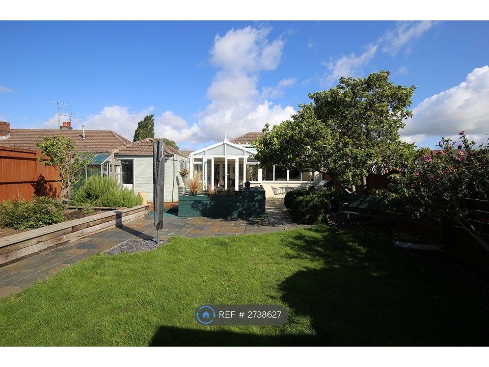 Property photo 3 of 23