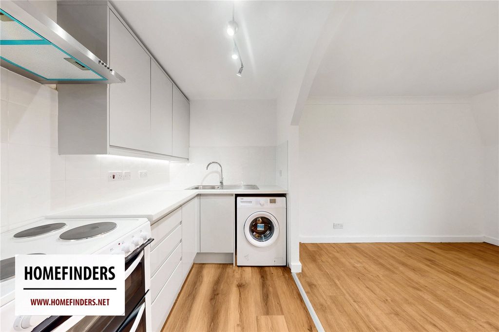 Property photo 3 of 15 Picture No. 04