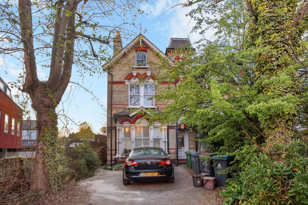 Property photo 3 of 15 13