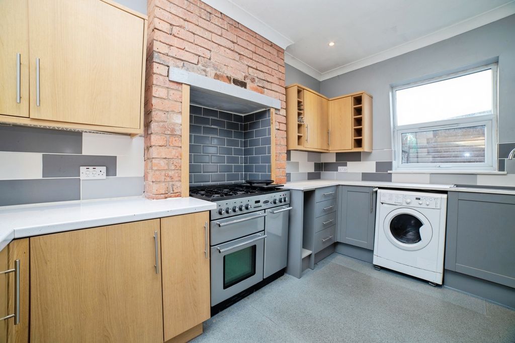 Property photo 2 of 12 Pbox-Img.Jpg