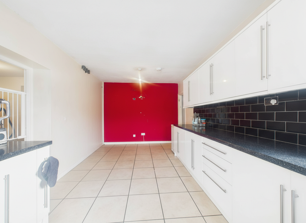 Property photo 2 of 13 Cam04914G0Pr0346Still002002