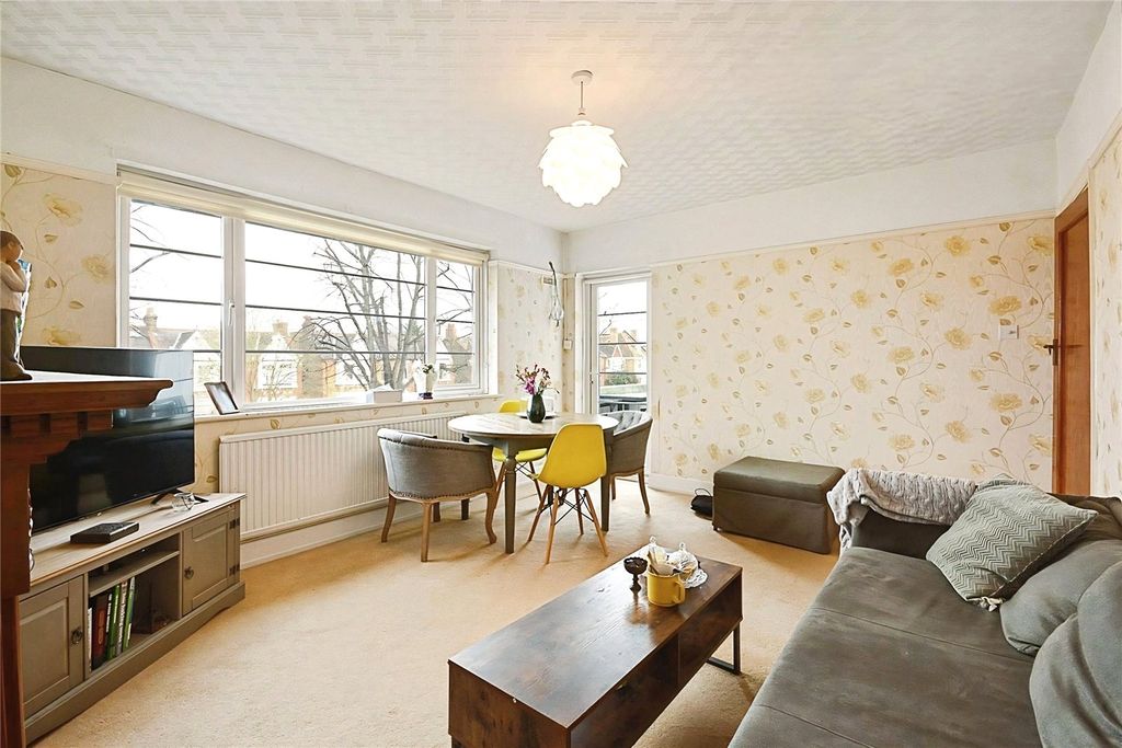 Property photo 2 of 11 Picture No. 14