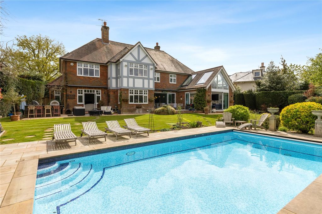 Property photo 2 of 30 Swimming Pool