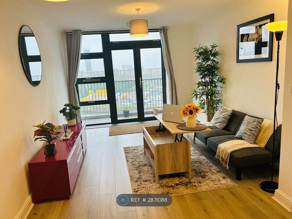 Property photo 2 of 19