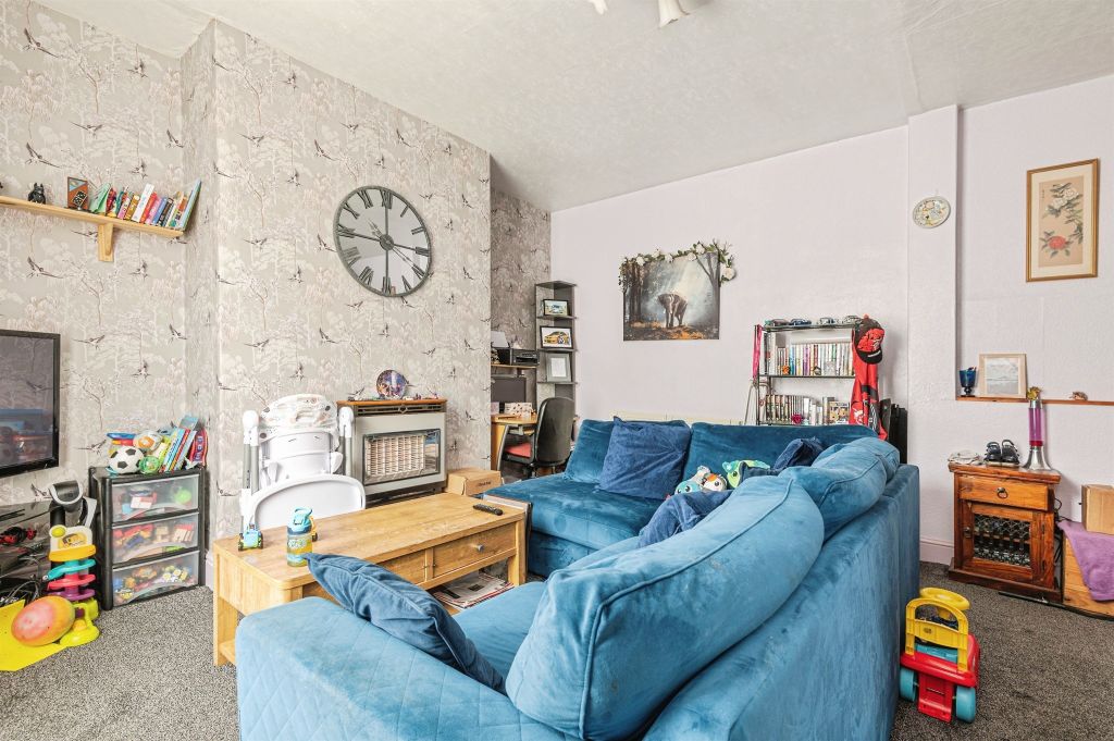 Property photo 2 of 11