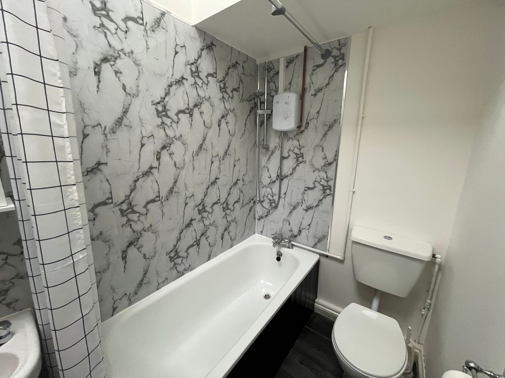 Property photo 2 of 13 Image