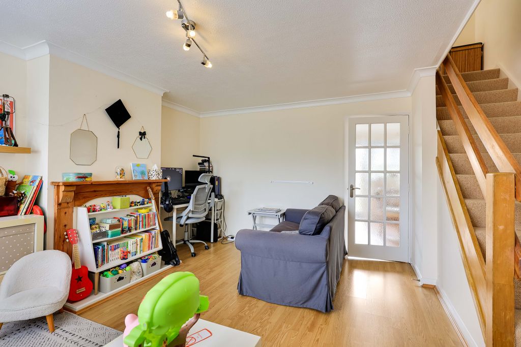 Property photo 3 of 15 Img8