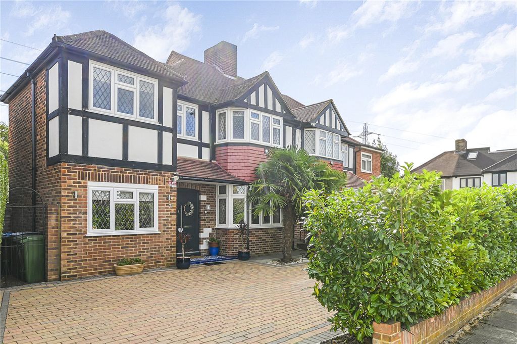 Property photo 1 of 23 Picture No. 25