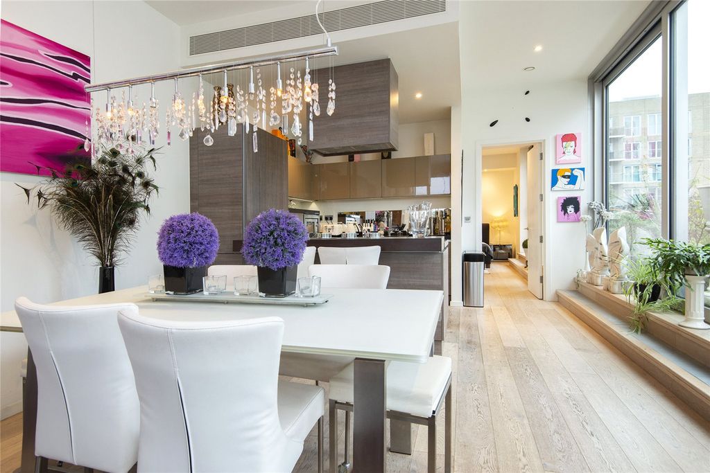 Property photo 3 of 22