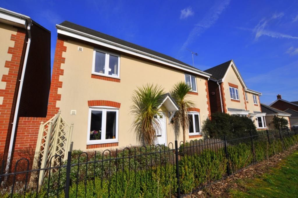 Property photo 1 of 15 143378_2509_Img_01_0000