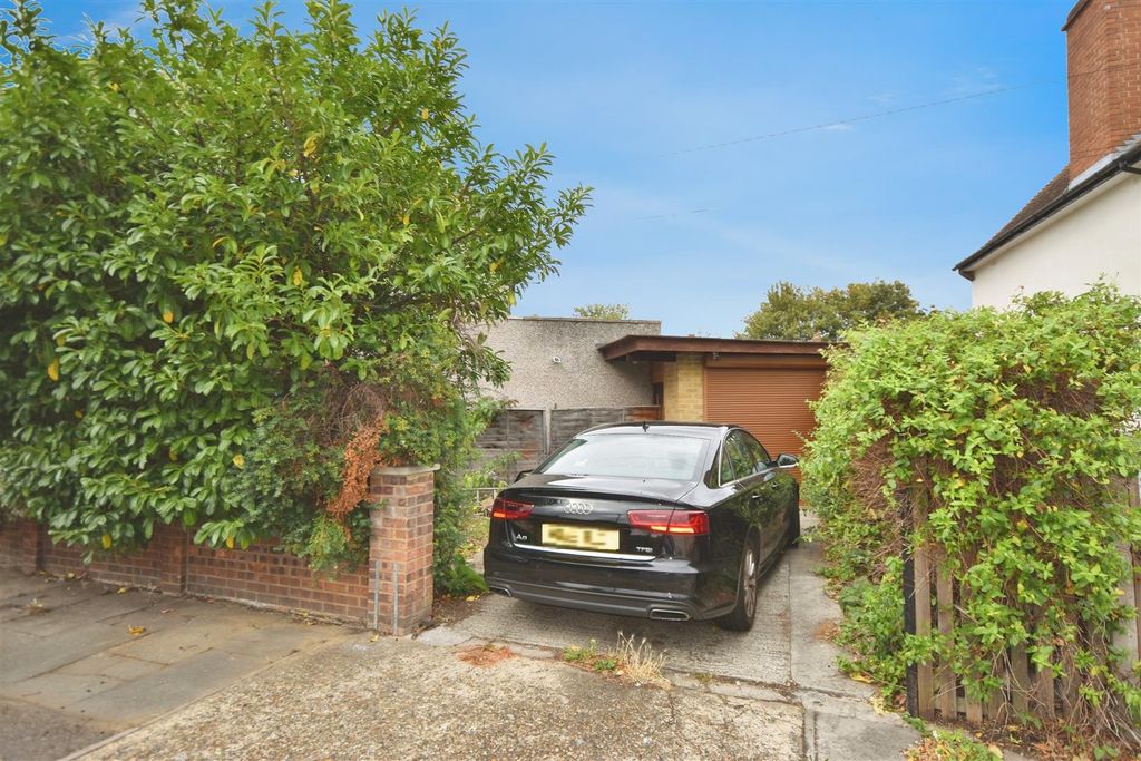 Property photo 2 of 16 Ef43F5E1-Dsc_0906.Jpg