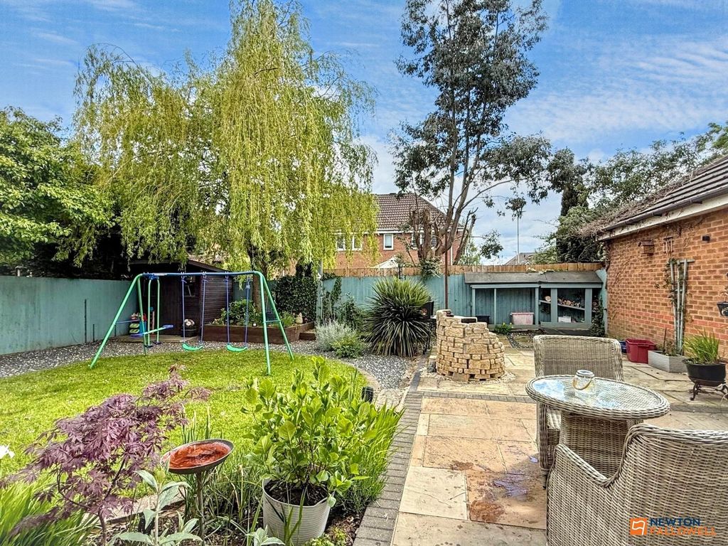 Property photo 3 of 47