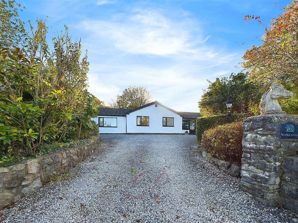 Property photo 1 of 64 Cam04333G0-Pr0017-Still085.Jpg