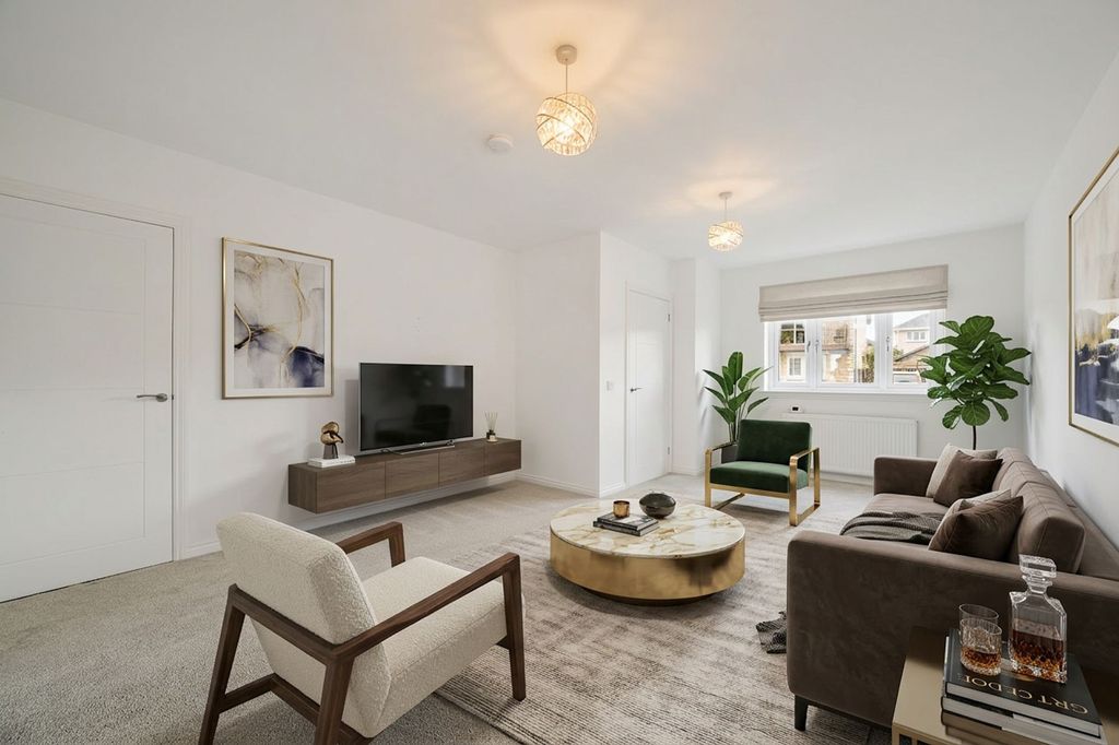 Property photo 1 of 33 Lounge