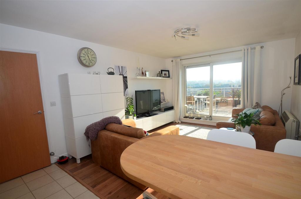 Property photo 3 of 9