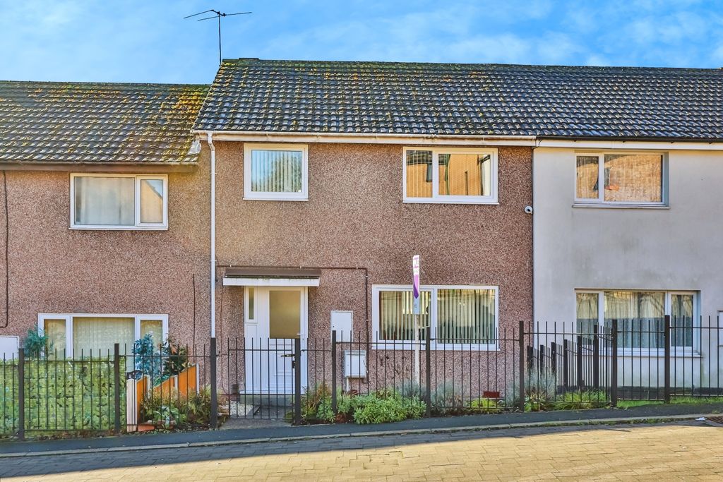 Property photo 1 of 14 Front View