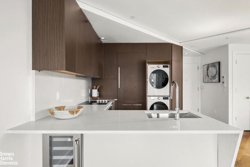 Property photo 3 of 12 <Alttext/>