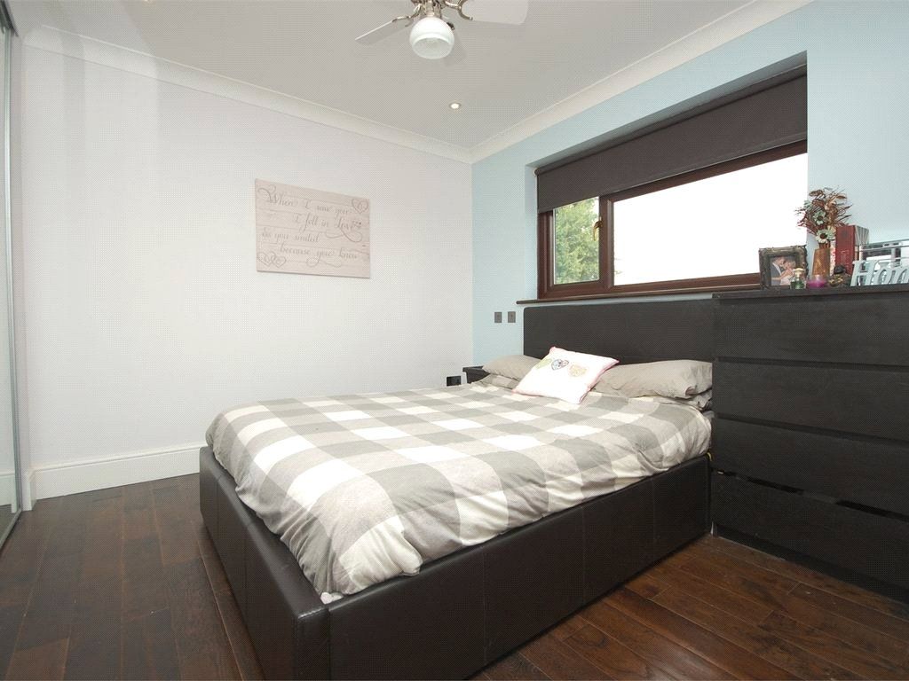 Property photo 3 of 6 Picture No. 21