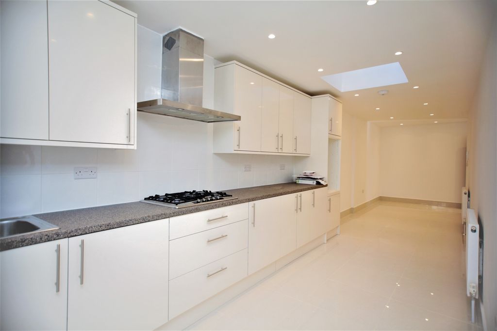 Property photo 1 of 10 Main