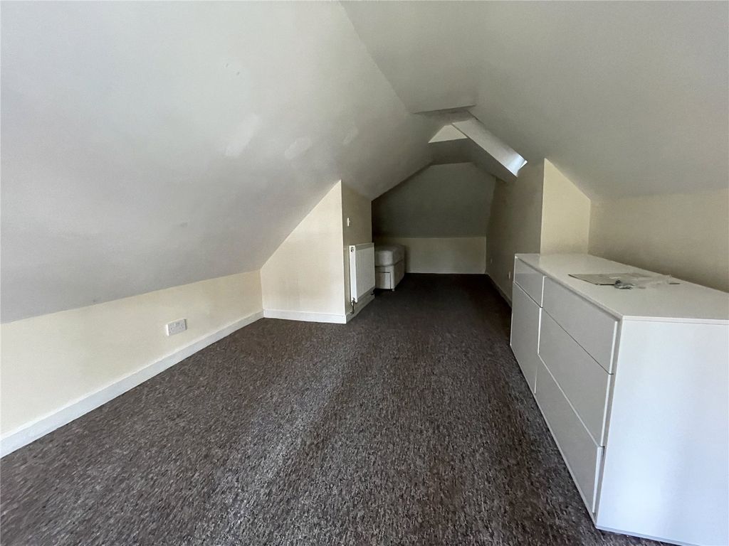 Property photo 3 of 5 Picture No. 14