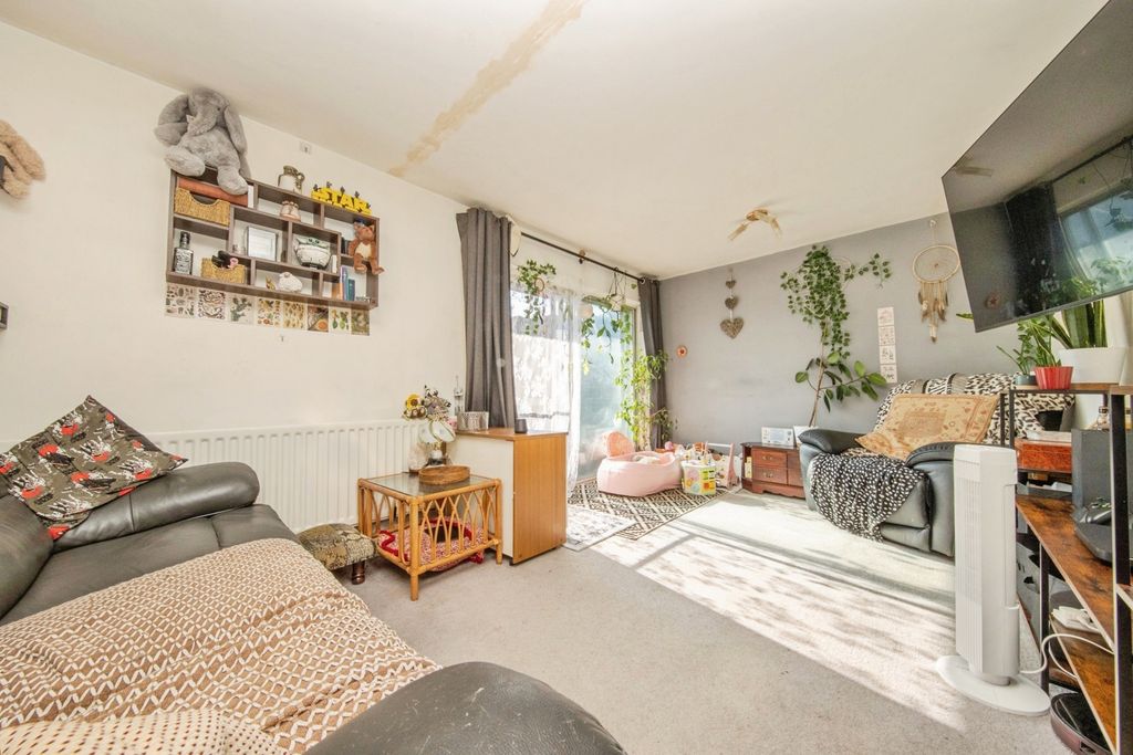 Property photo 2 of 13 Pbox-Img.Jpg