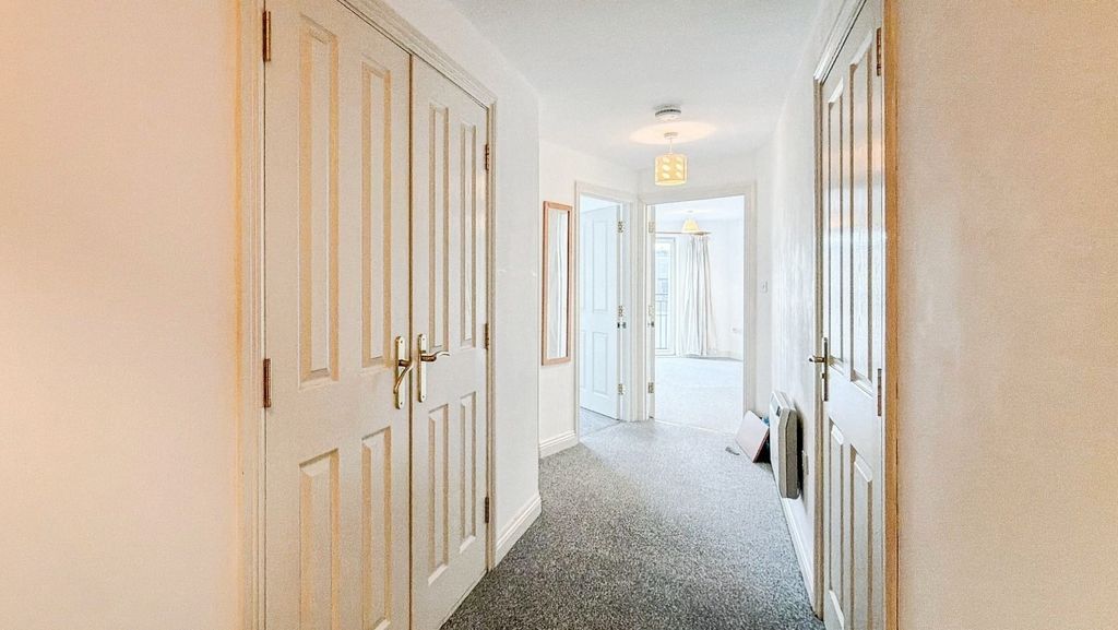 Property photo 3 of 14 Pbox-Img.Jpg