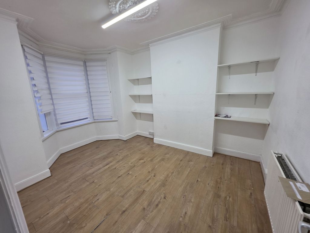 Property photo 1 of 7 Photo 1