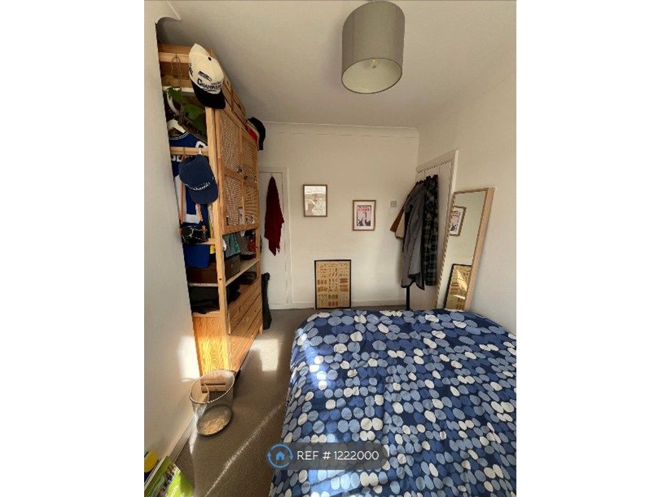 Property photo 3 of 7 Room