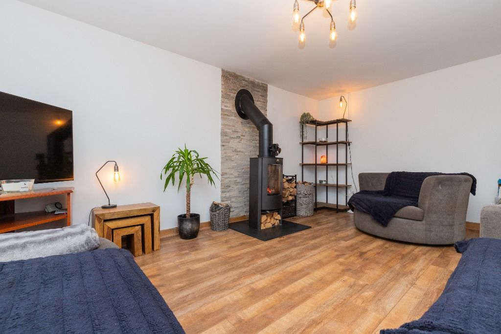 Property photo 3 of 38